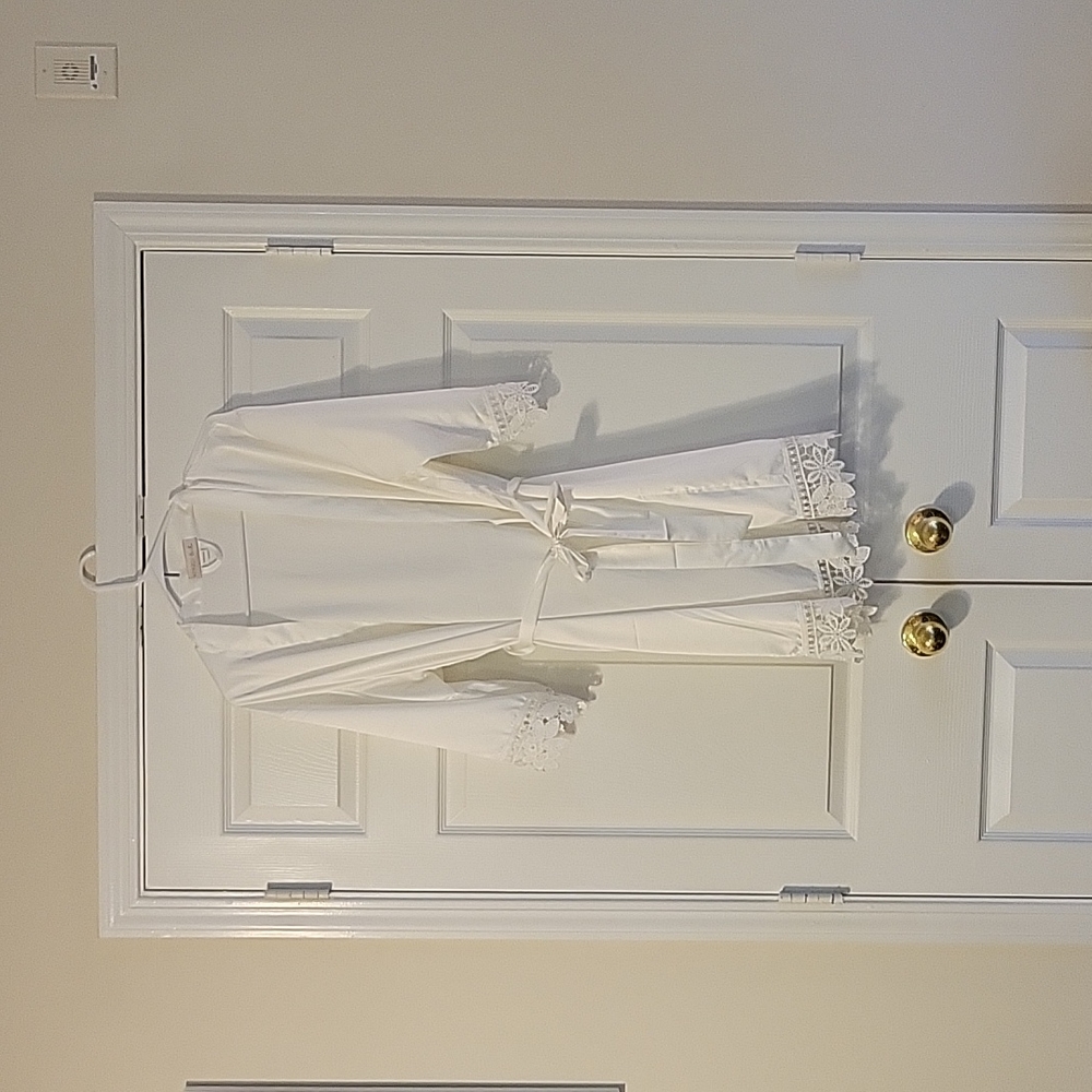 White bridal robe